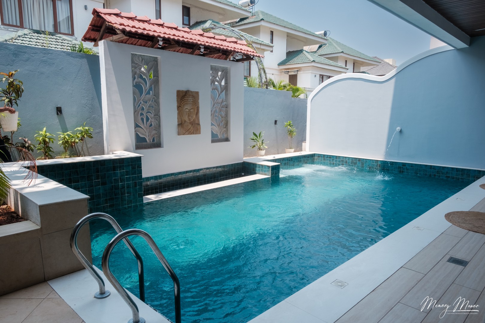 MogVilla private pool
