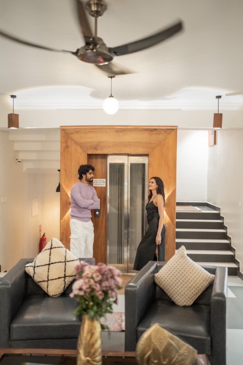 Living Room image 15